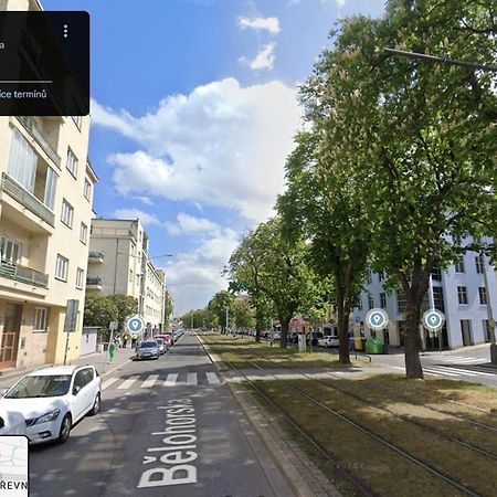 Apt 100 Прага Екстериор снимка